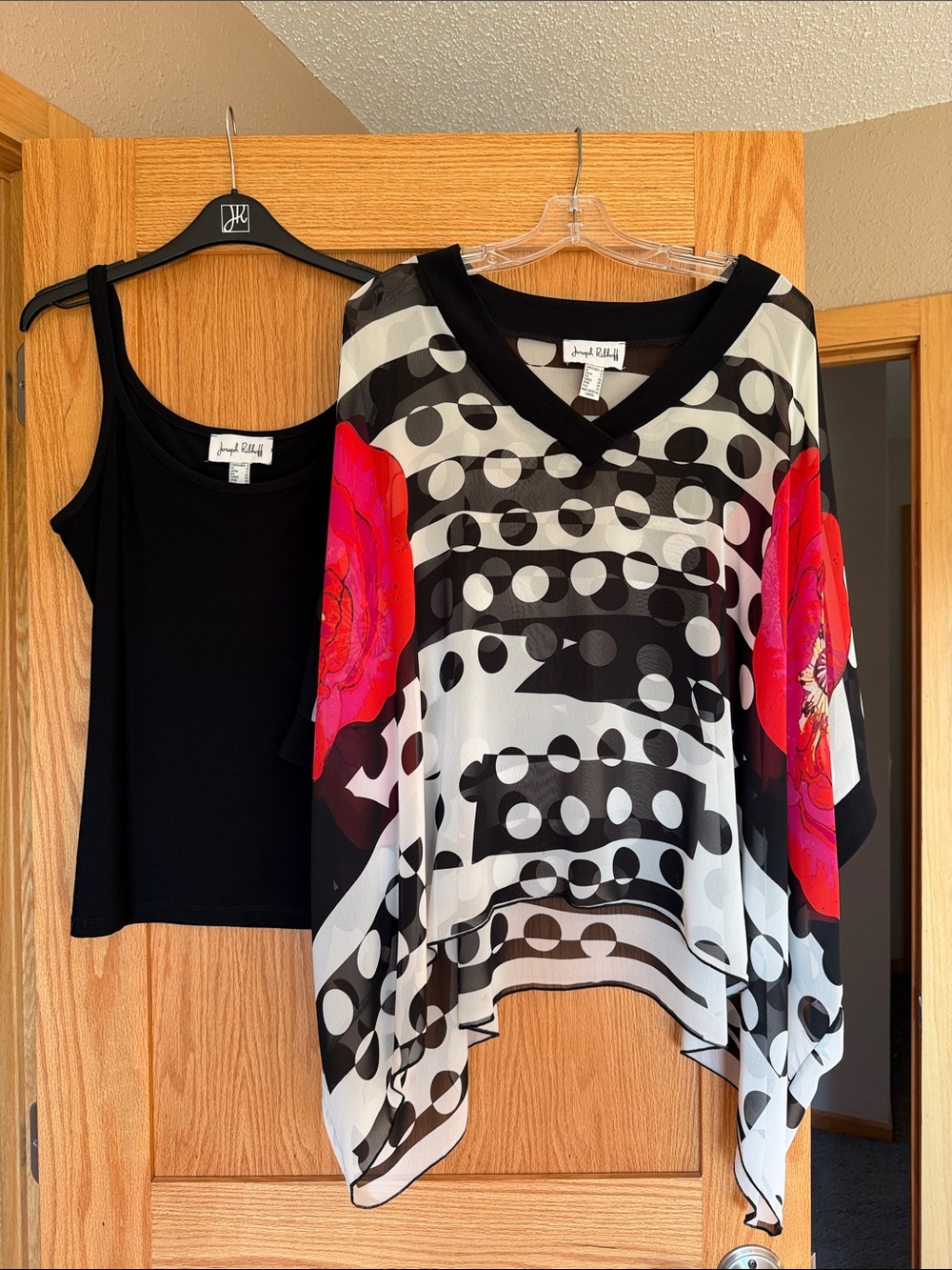 Joseph Ribkoff Black & White batwing Polka Floral Oversized Women’s Top